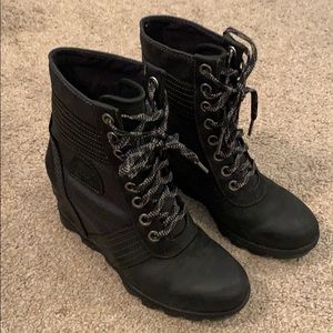 EUC Sorel Lexie Wedge Bootie 8.5
